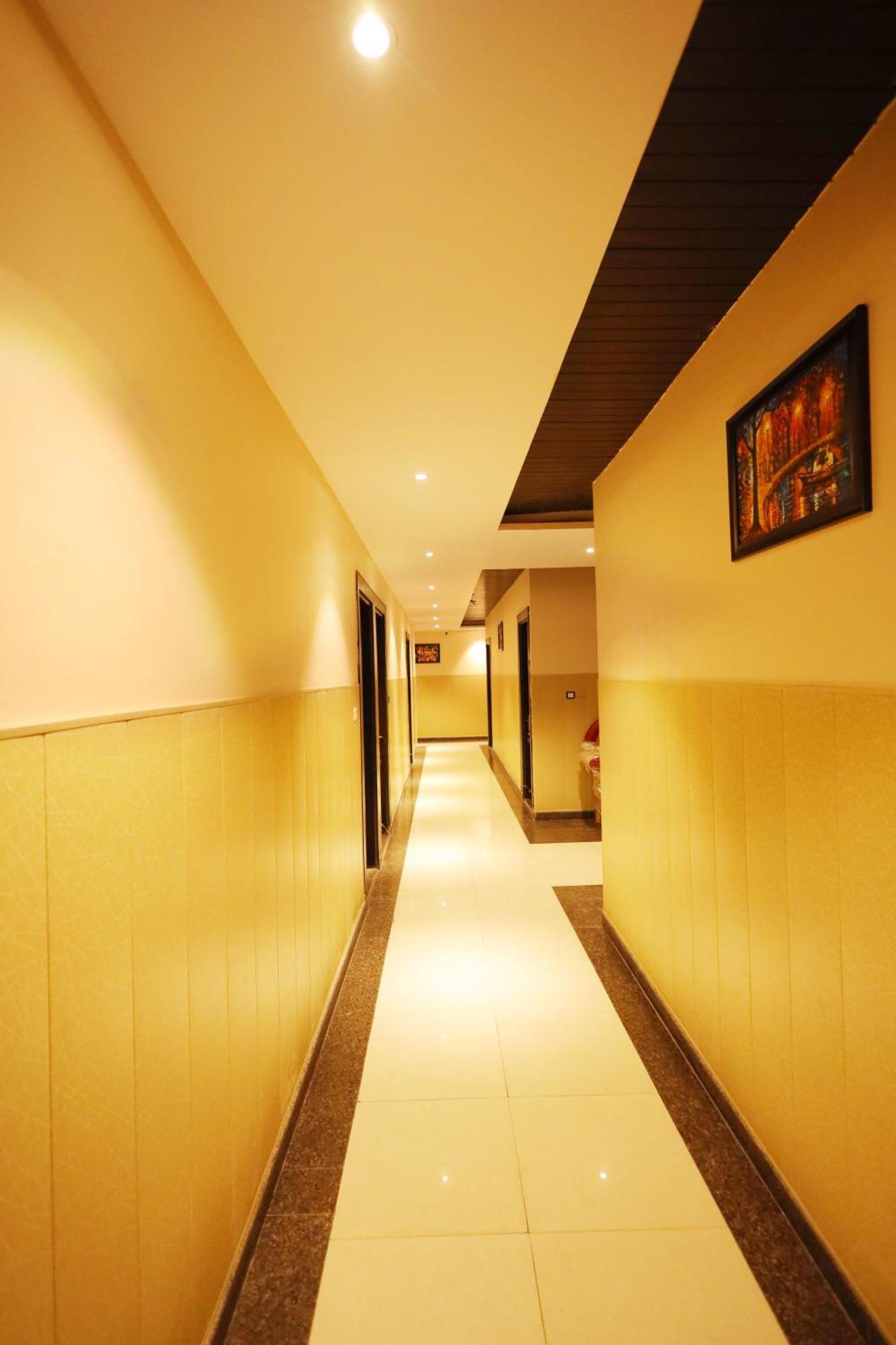 Hotel Bhagyaraj Palace A Luxury Hotel Keshavpuram Канпур Экстерьер фото
